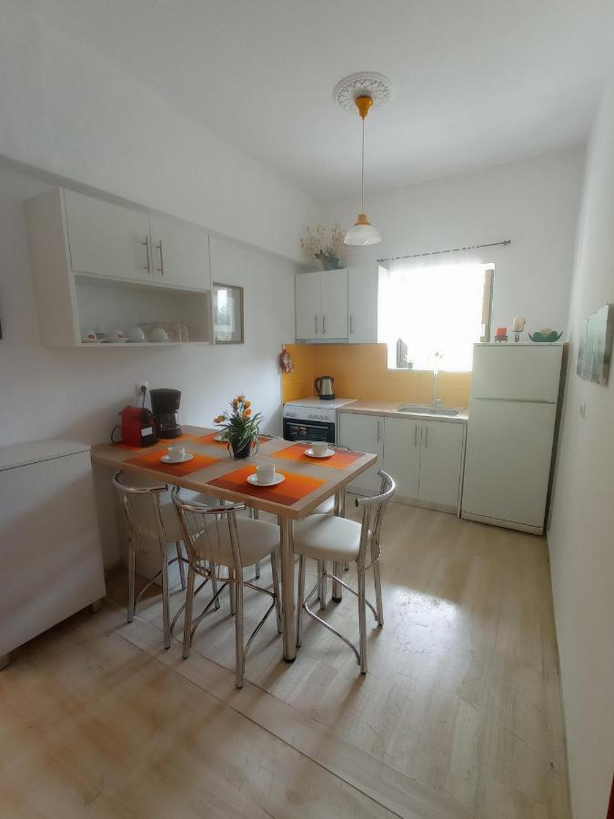 Dora Apartment By Hotelius Ipsos Bagian luar foto